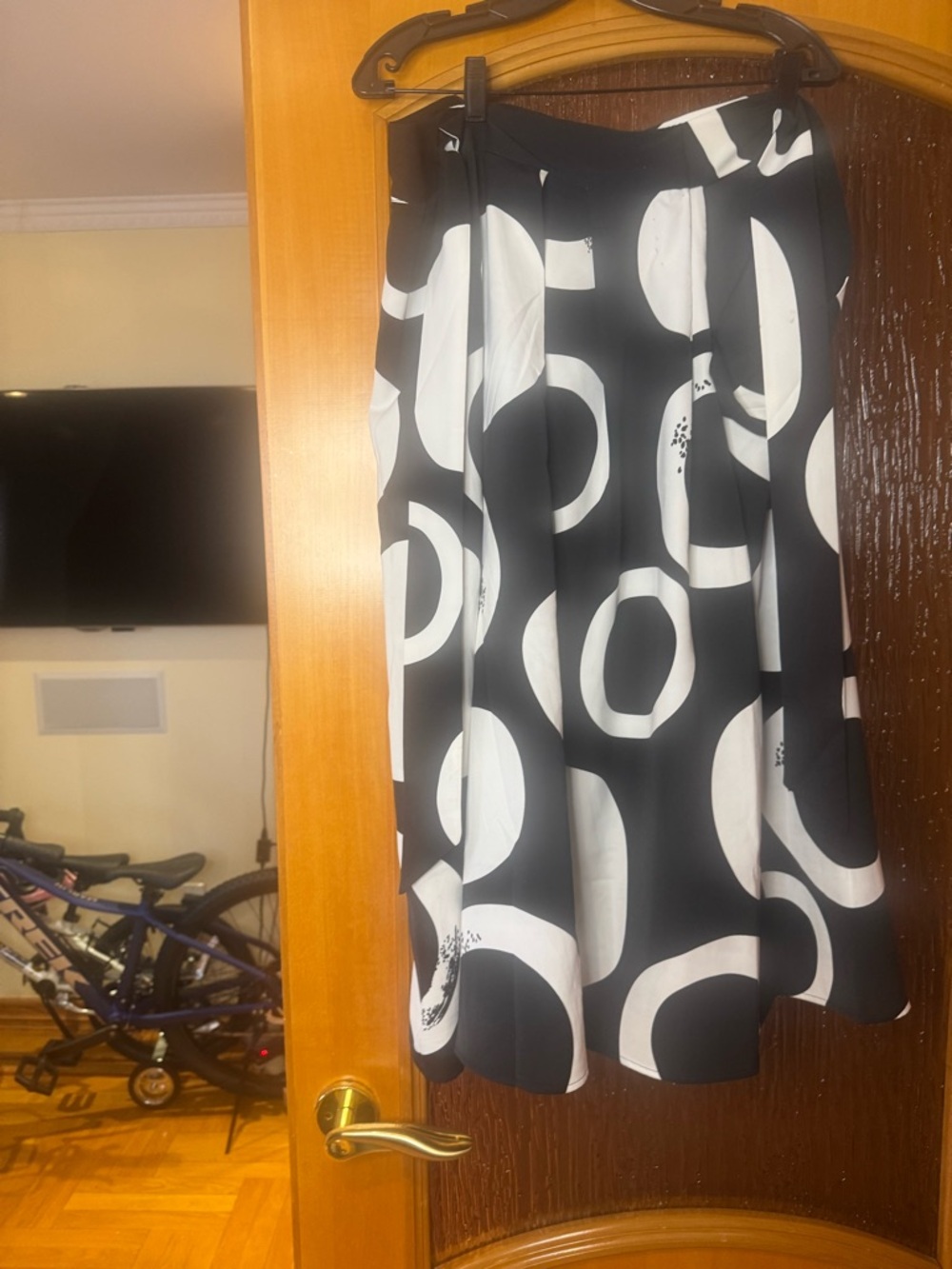 Garcia Monochrome Abstract Wrap Skirt with Tie Waist Sz L - Picture 13 of 13
